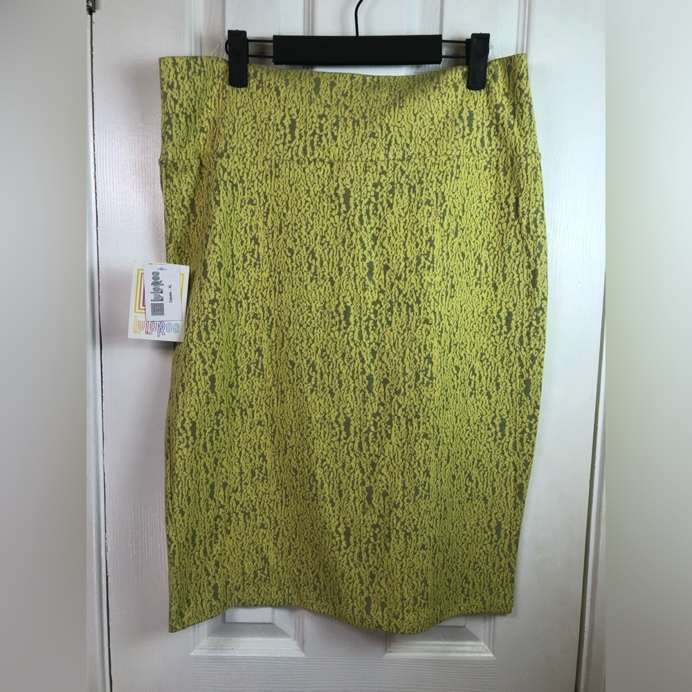 LuLaRoe Neon Lime Textured Pencil Skirt NWT